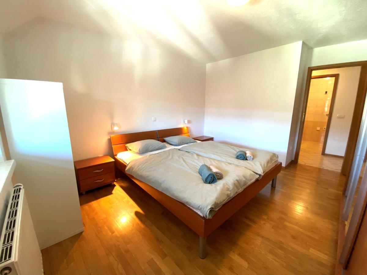 Apartment Above Lake เบลด ภายนอก รูปภาพ
